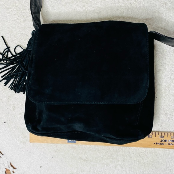 Lord & Taylor vintage boho hippie black leather and suede tassel shoulder bag - Picture 15 of 16